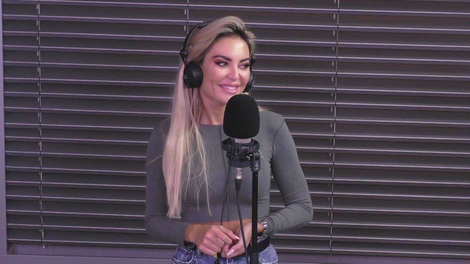 Elena Morali Radio 101